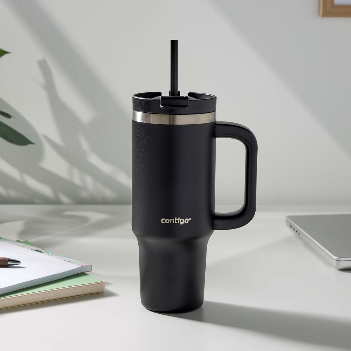 Contigo Streeterville Insulated Tumbler with Handle & Straw, 30 oz (887 mL), Licorice - view 6